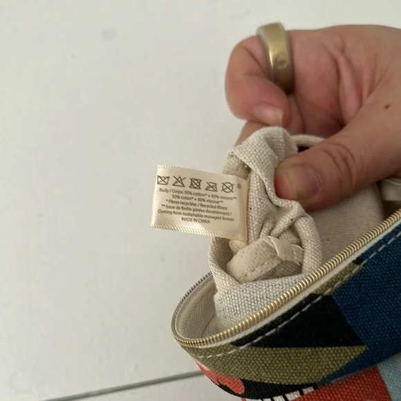 Clarins Abstract Art Canvas Cosmetic Pouch - Picture 7 of 8